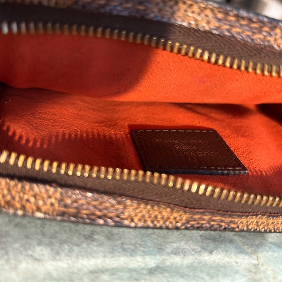 Louis Vuitton Damier Ebene wristlet Pouch - Picture 5 of 16